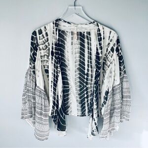 Elan Snakeskin cropped kimono